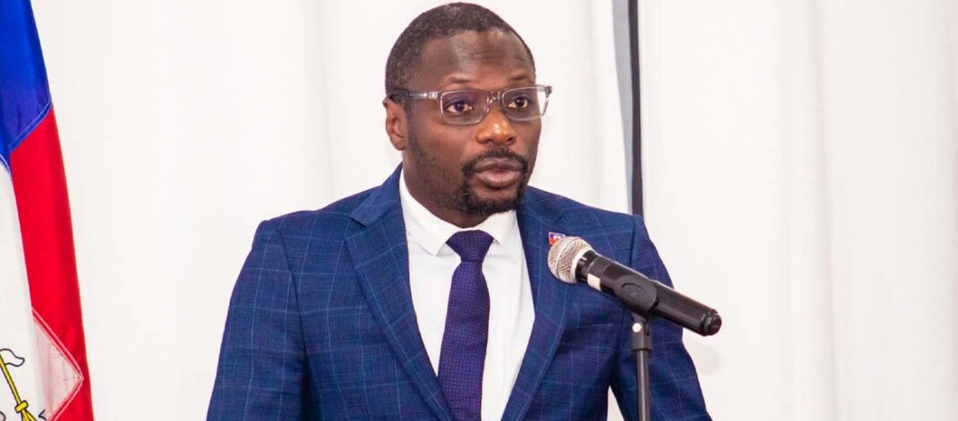 La reconduction de James Monazard dans trois gouvernements relance le débat sur son bilan au MCI