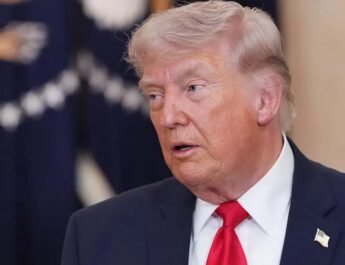 Donald Trump suspend les frappes contre l’Iran après une médiation du Pakistan