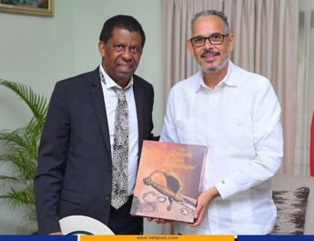 Alix Didier Fils-Aimé reçoit Dany Laferrière et mise sur la culture comme levier du développement d’Haïti