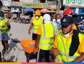 À Miragoâne, le maire Mardochée Trofort lance l’opération« Babay Fatra » pour assainir la commune