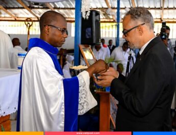 Aux Cayes, le Premier ministre célèbre la fête de Notre-Dame de l&rsquo;Assomption